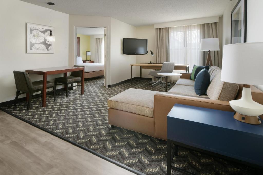 Residence Inn Dallas Addison/Quorum Drive image 12
