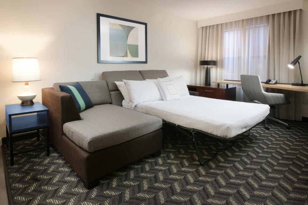 Residence Inn Dallas Addison/Quorum Drive image 13