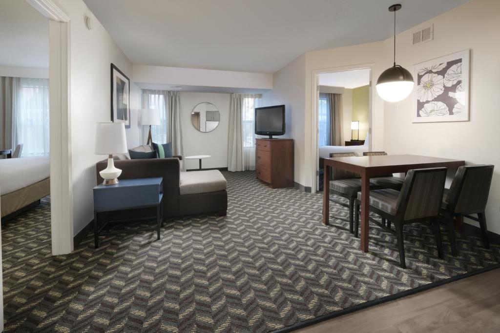 Residence Inn Dallas Addison/Quorum Drive image 15